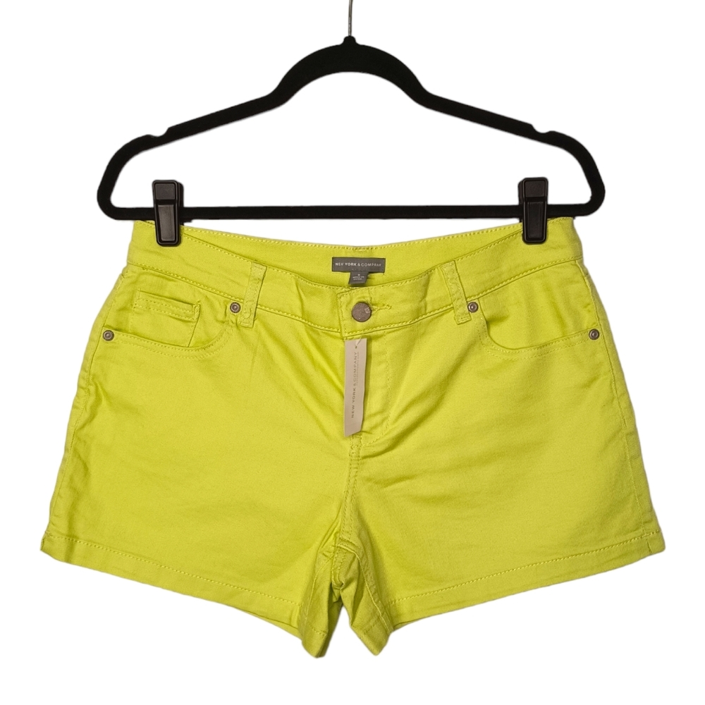 NEW YORK & COMPANY Lime Yellow Green Summer Shorts 6 (Small) NWT